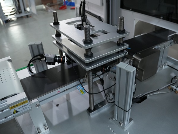 CCD視覺檢測(cè)設(shè)備,視覺檢測(cè)設(shè)備,檢測(cè)設(shè)備,佼佼者