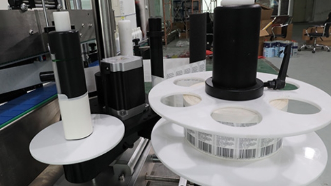 側(cè)面貼標(biāo)機,側(cè)面貼標(biāo)機設(shè)備,側(cè)面貼標(biāo)機